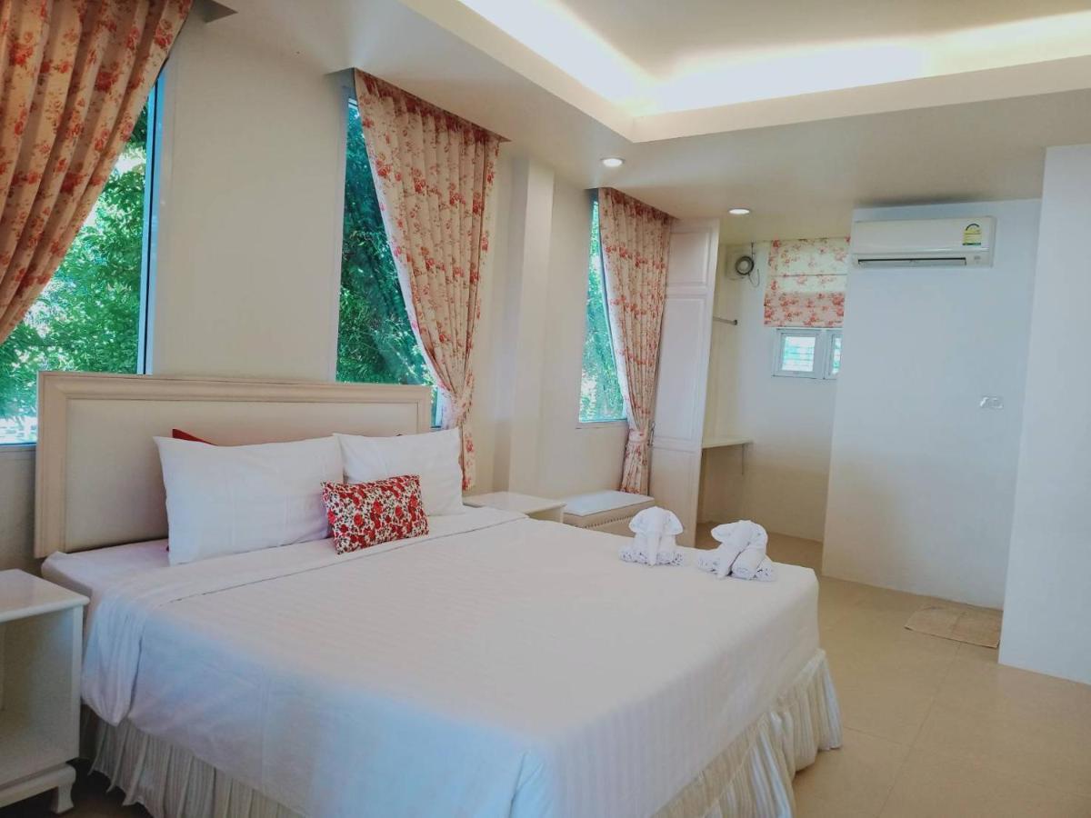 Banlomnow Hotel Chiang Rai Bagian luar foto