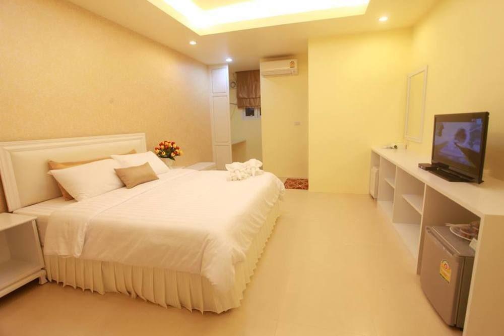 Banlomnow Hotel Chiang Rai Bagian luar foto